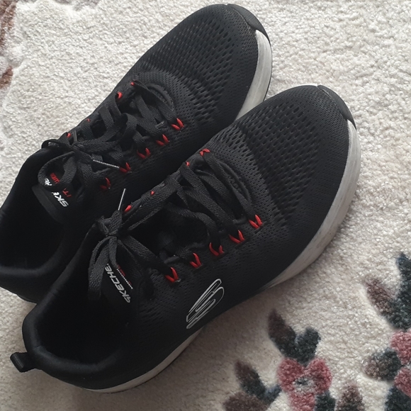 Sketchers Air Cooled Memory Foam Running Shoes - Picture 1 of 9